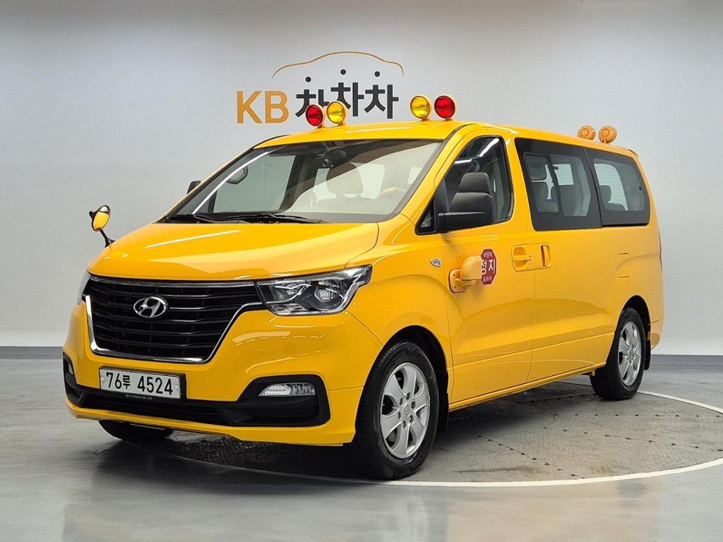 2019 HYUNDAI THE NEW GRAND STAREX 