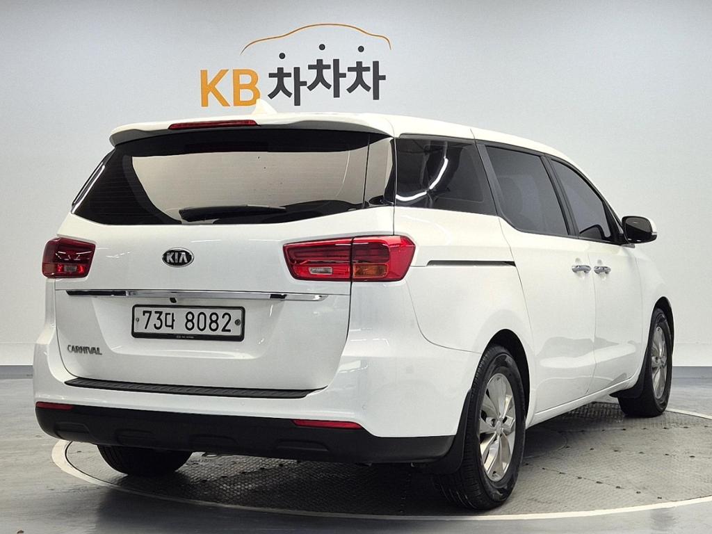 2019 KIA THE NEW CARNIVAL 
