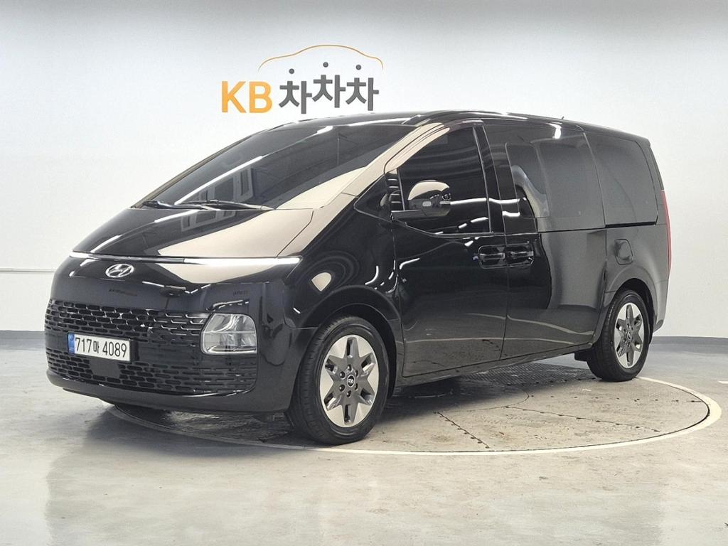 2023 HYUNDAI STARIA 
