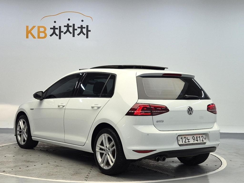2015 VOLKSWAGEN GOLF (7Gen) 