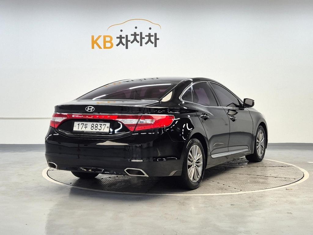 2016 HYUNDAI GRANDEUR HG 