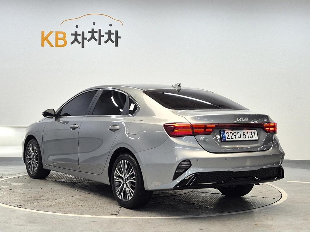 2022 KIA THE NEW K3 
