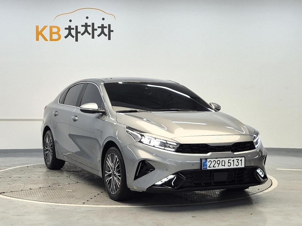 2022 KIA THE NEW K3 