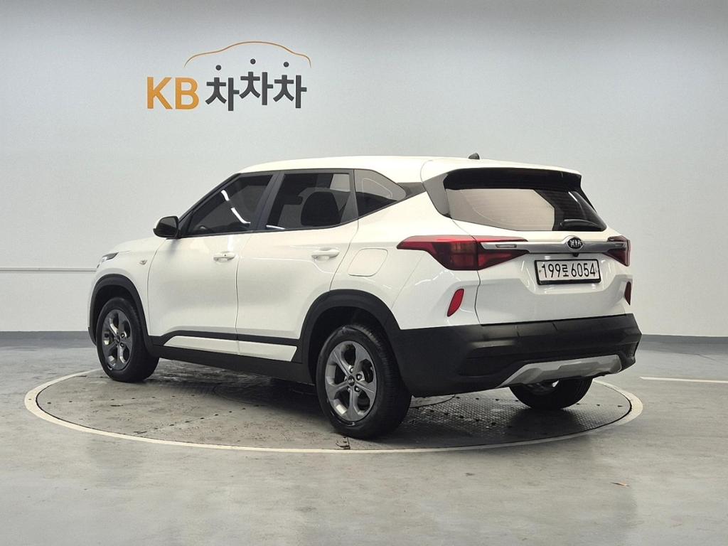2022 KIA SELTOS 