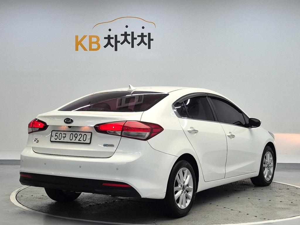 2016 KIA THE NEW K3 