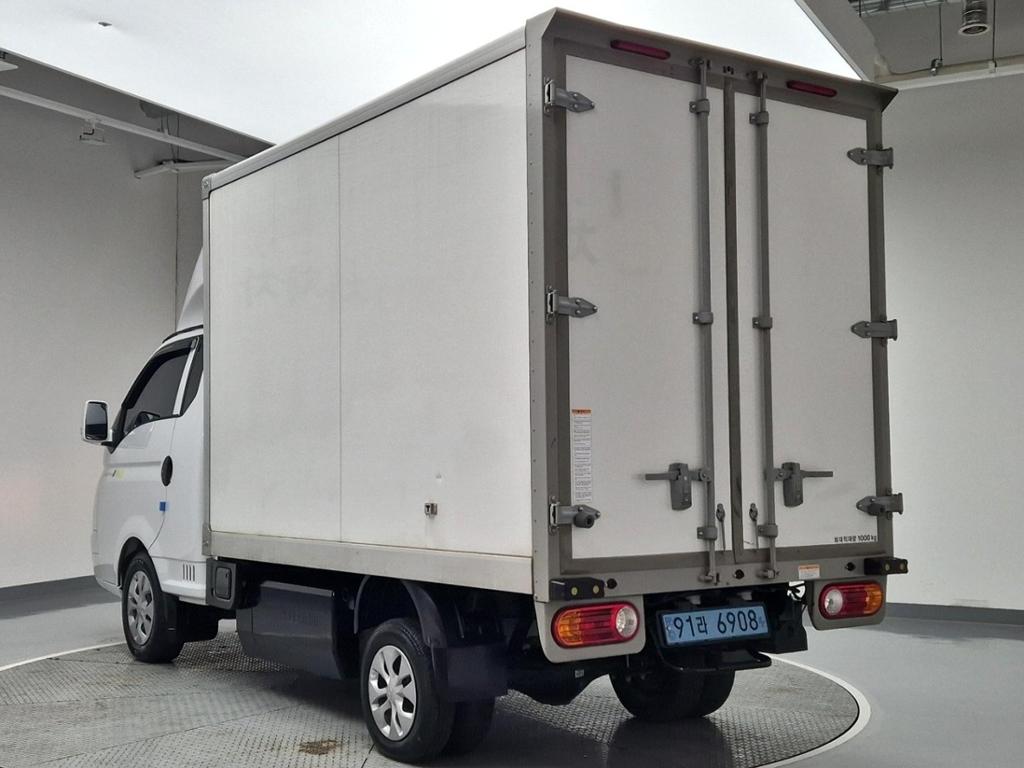 2024 HYUNDAI PORTER II ELECTRIC 