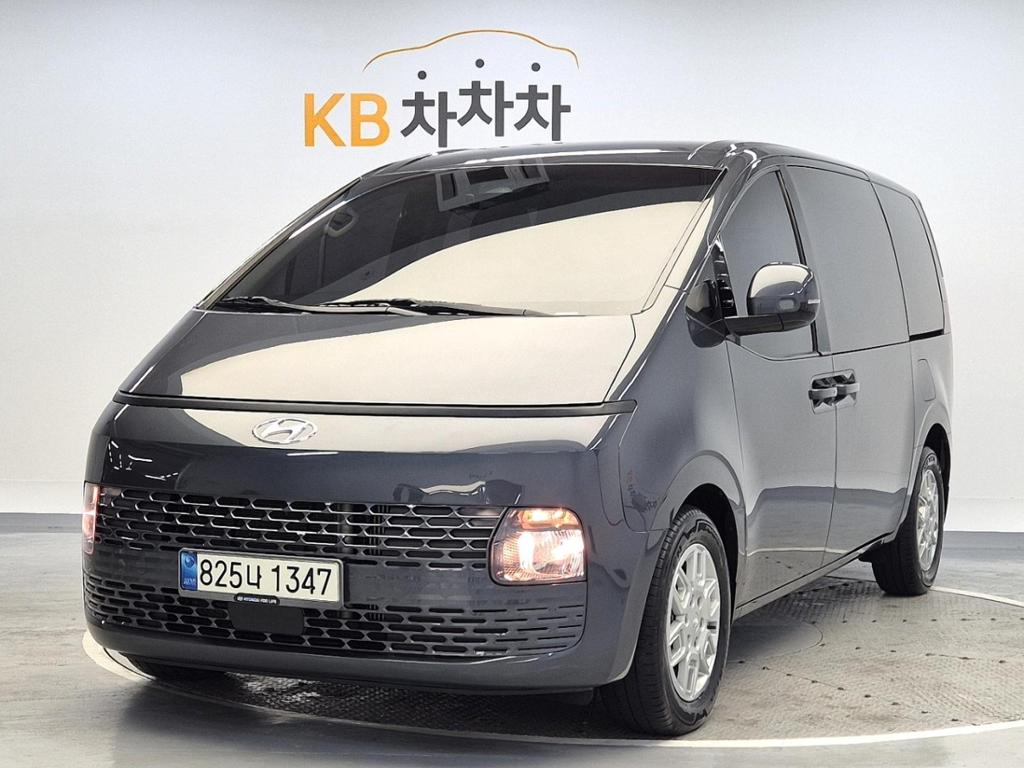2022 HYUNDAI STARIA 