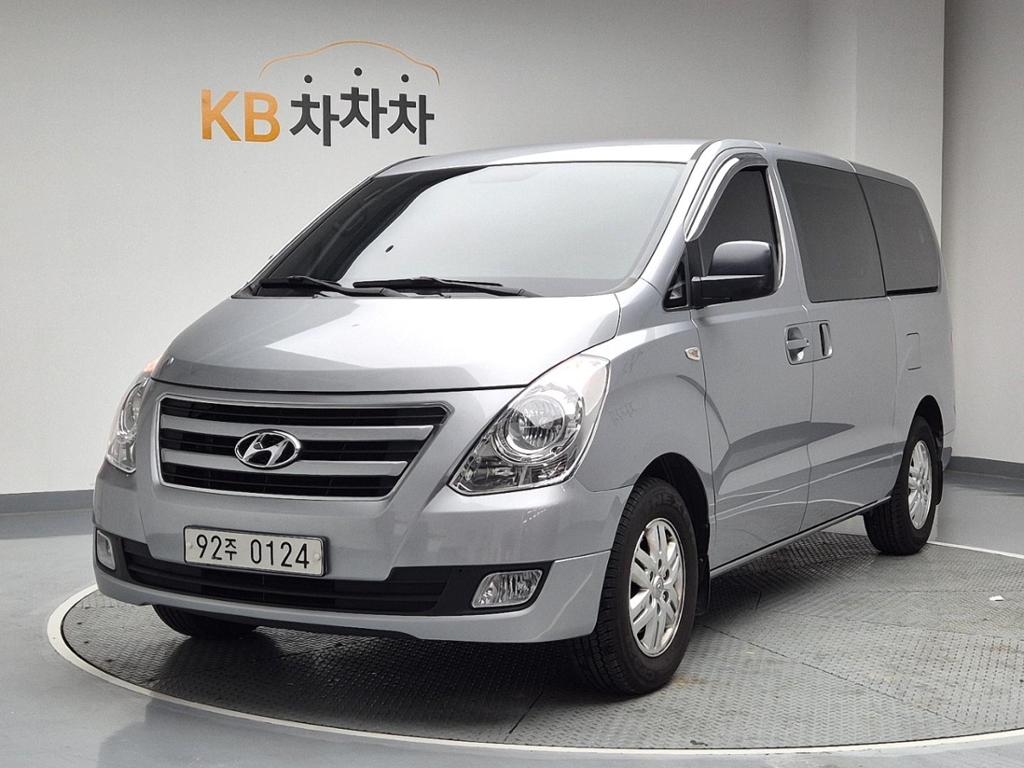 2018 HYUNDAI GRAND STAREX 