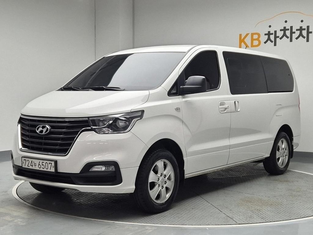2021 HYUNDAI THE NEW GRAND STAREX 