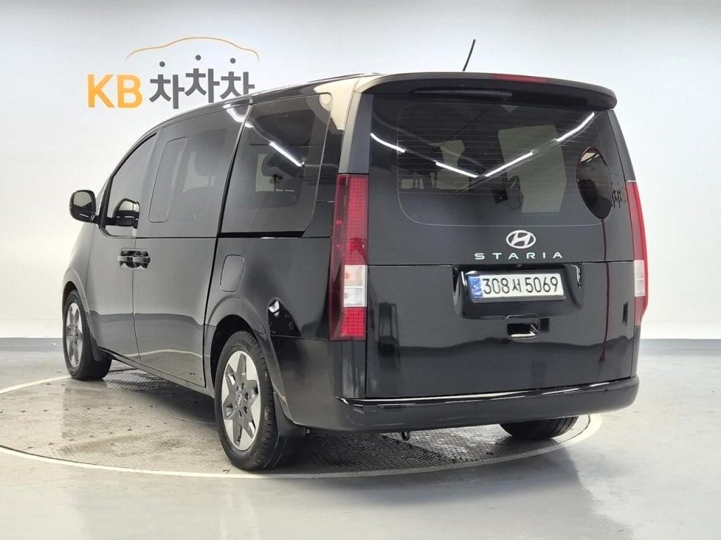2022 HYUNDAI STARIA 