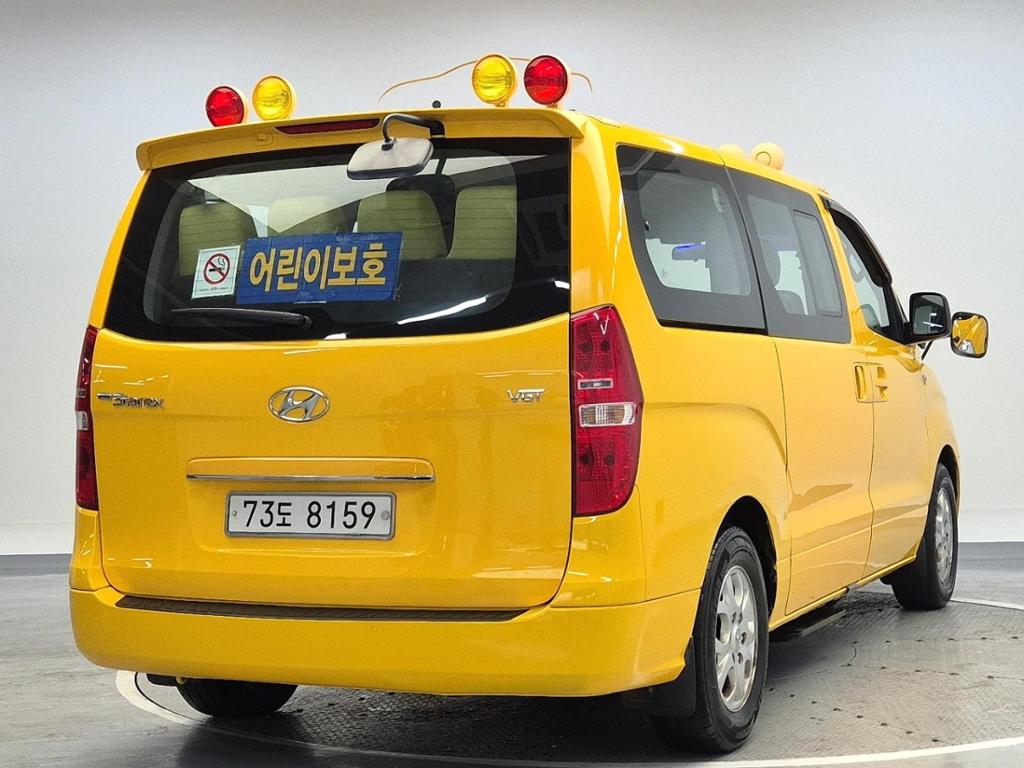 2015 HYUNDAI GRAND STAREX 