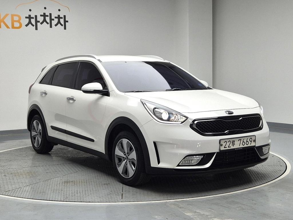 2018 KIA NIRO 