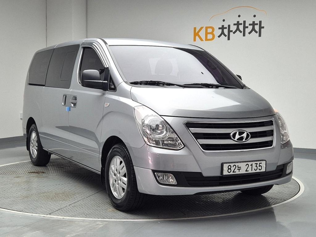 2018 HYUNDAI GRAND STAREX 