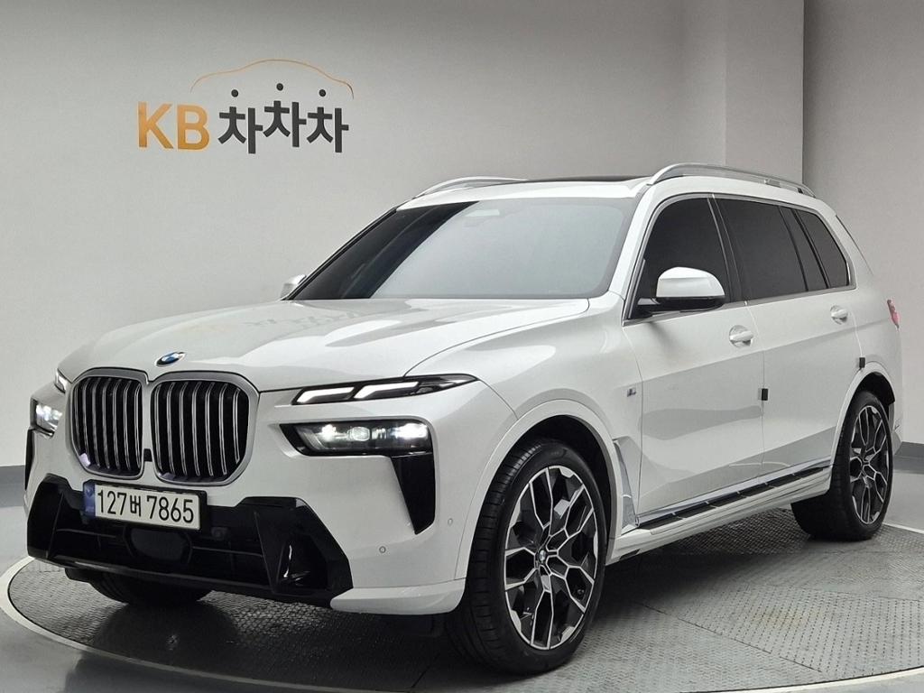 2024 BMW X7 