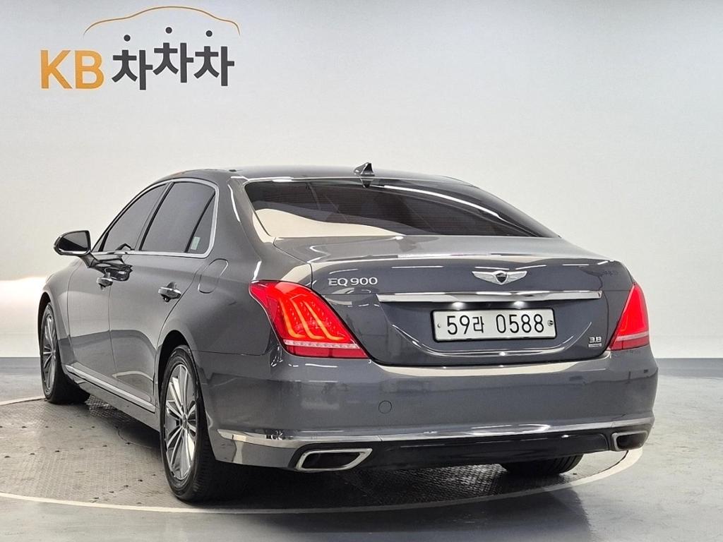 2016 GENESIS EQ900 