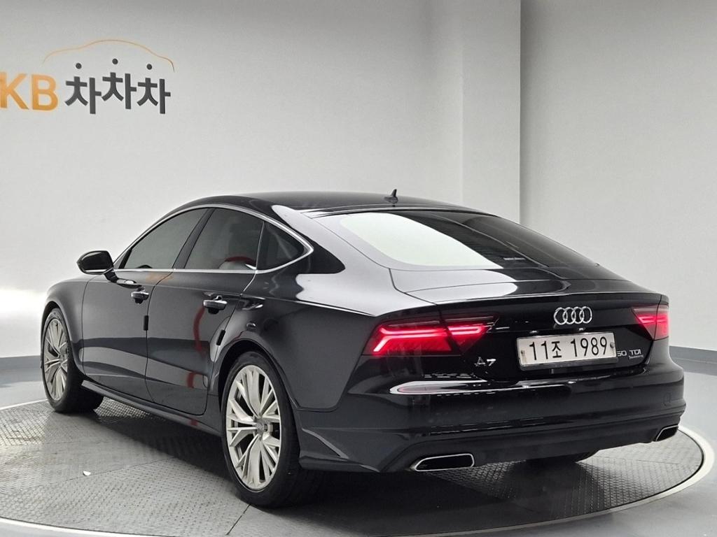 2016 AUDI A7 (1Gen) 