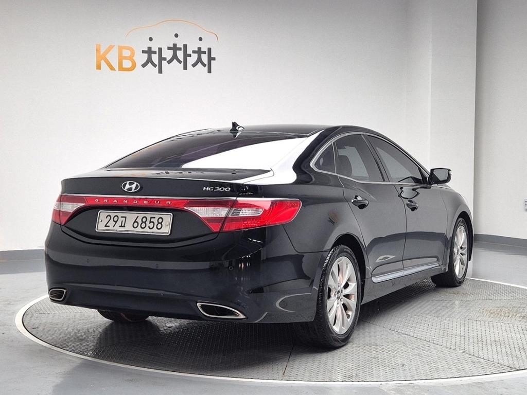2011 HYUNDAI GRANDEUR HG 