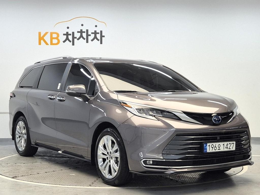 2022 TOYOTA SIENNA 