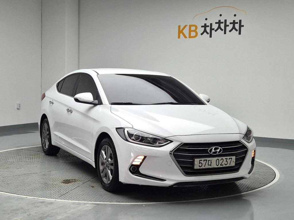 2017 HYUNDAI AVANTE AD 