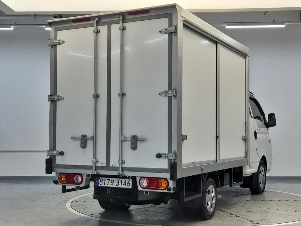 2024 HYUNDAI PORTER II 