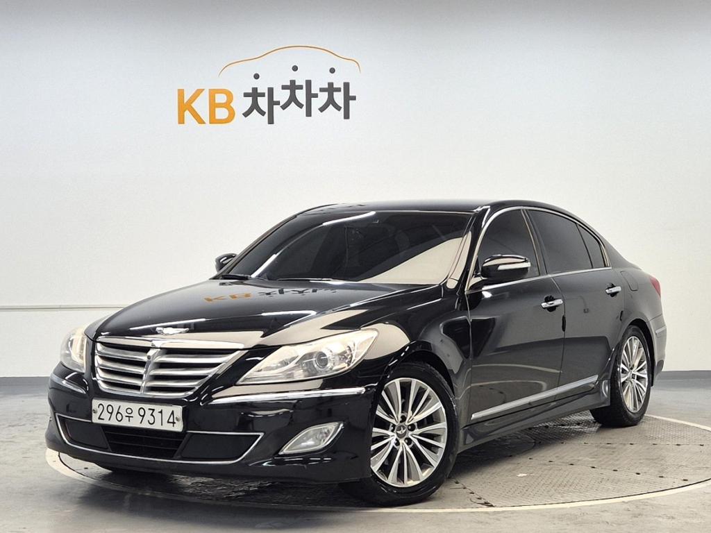 2013 HYUNDAI GENESIS 