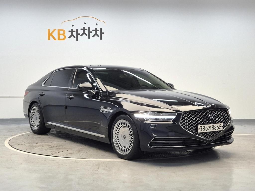 2019 GENESIS G90 