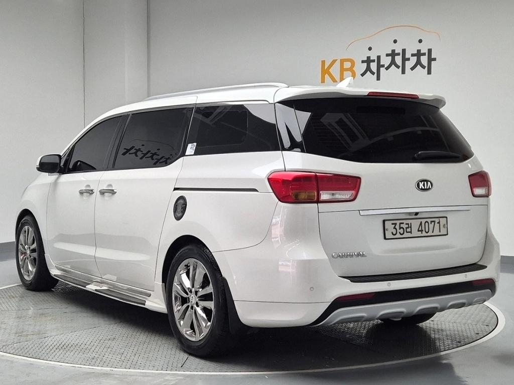 2016 KIA ALL NEW CARNIVAL 