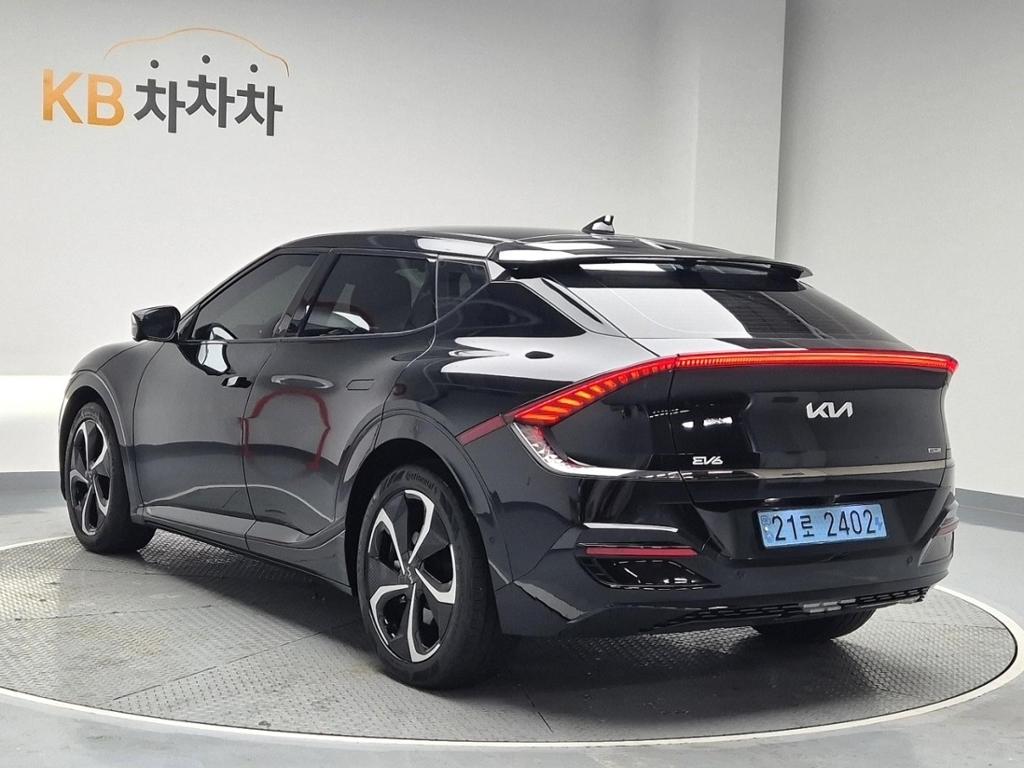 2022 KIA EV6 