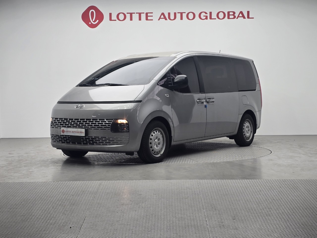 2022 HYUNDAI STARIA 2.2 Diesel Tourer 11seat 2W Smart