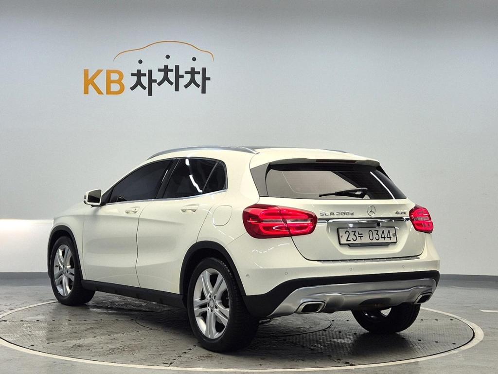 2016 BENZ GLA CLASS 