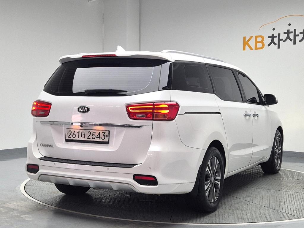2019 KIA THE NEW CARNIVAL 