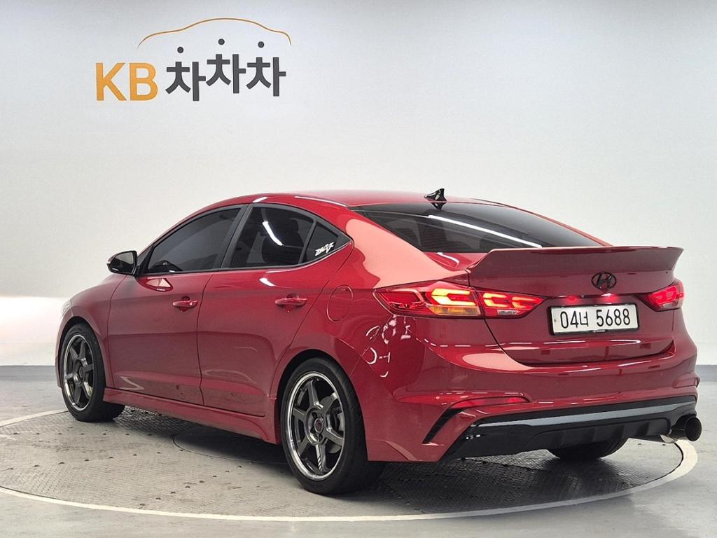 2018 HYUNDAI AVANTE AD 