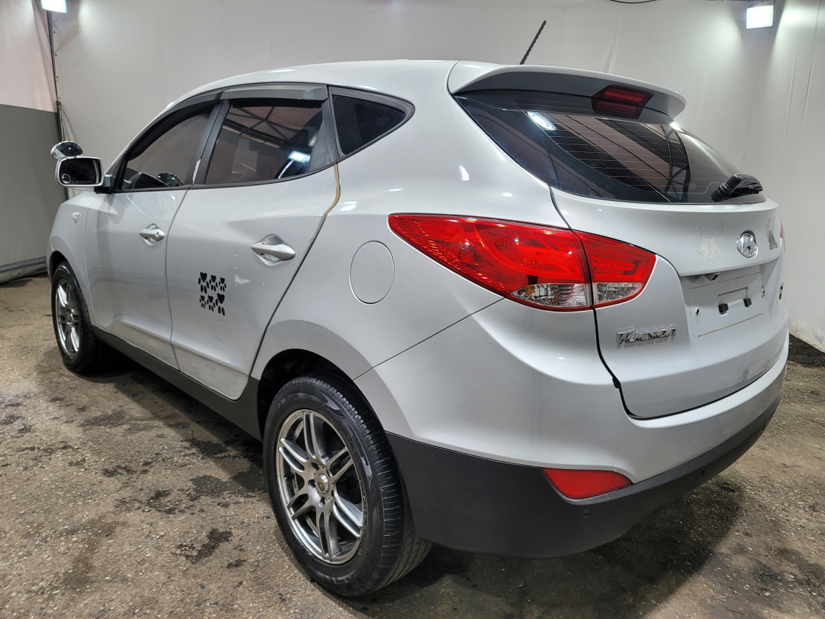 2010 HYUNDAI TUCSON ix 