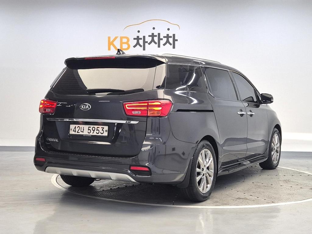 2019 KIA THE NEW CARNIVAL 