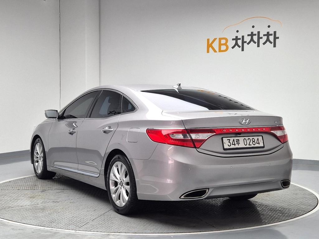 2012 HYUNDAI GRANDEUR HG 