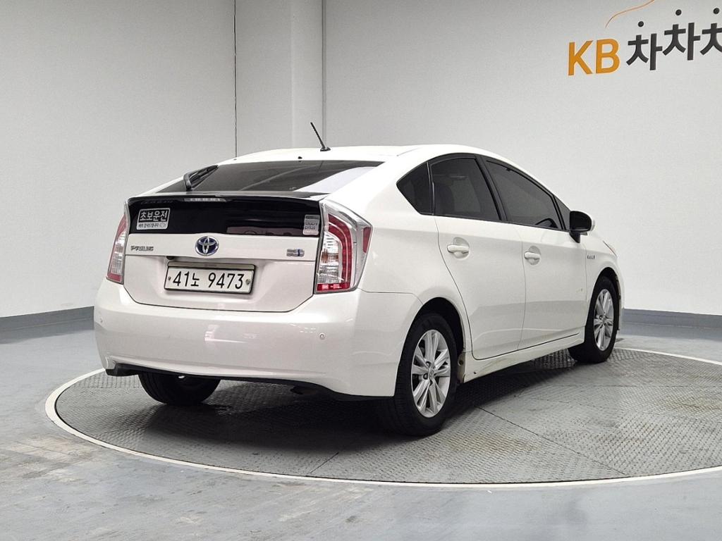 2012 TOYOTA PRIUS 