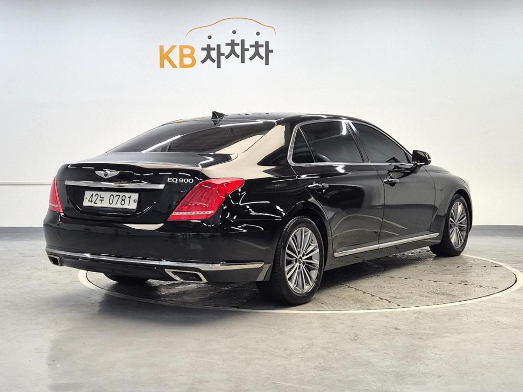 2016 GENESIS EQ900 