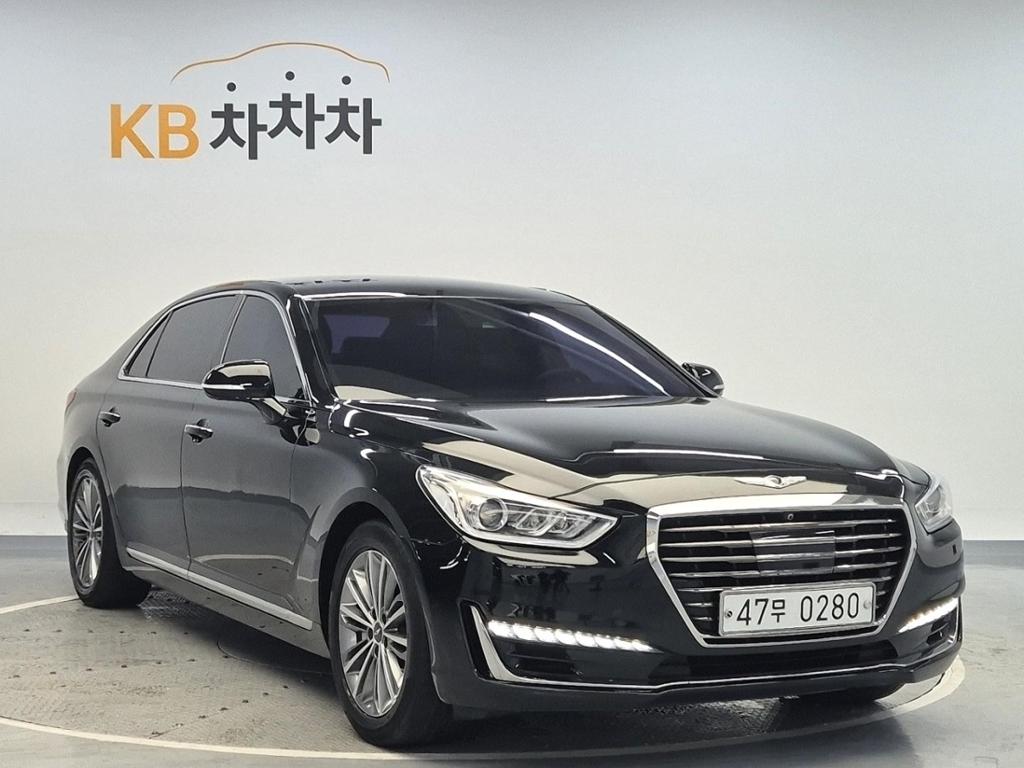 2017 GENESIS EQ900 