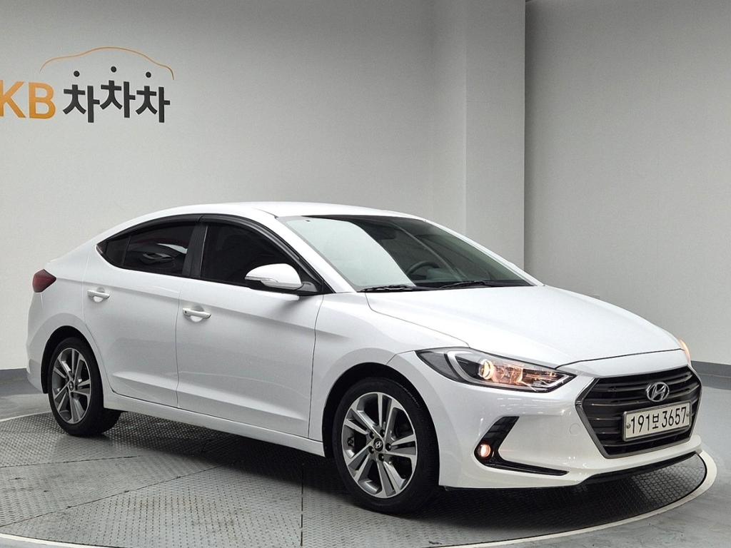 2018 HYUNDAI AVANTE AD 