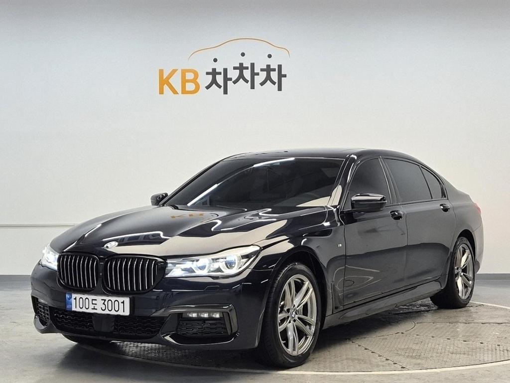 2018 BMW 7 SERIES (6Gen) 