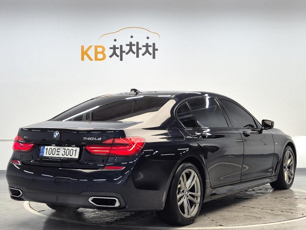 2018 BMW 7 SERIES (6Gen) 