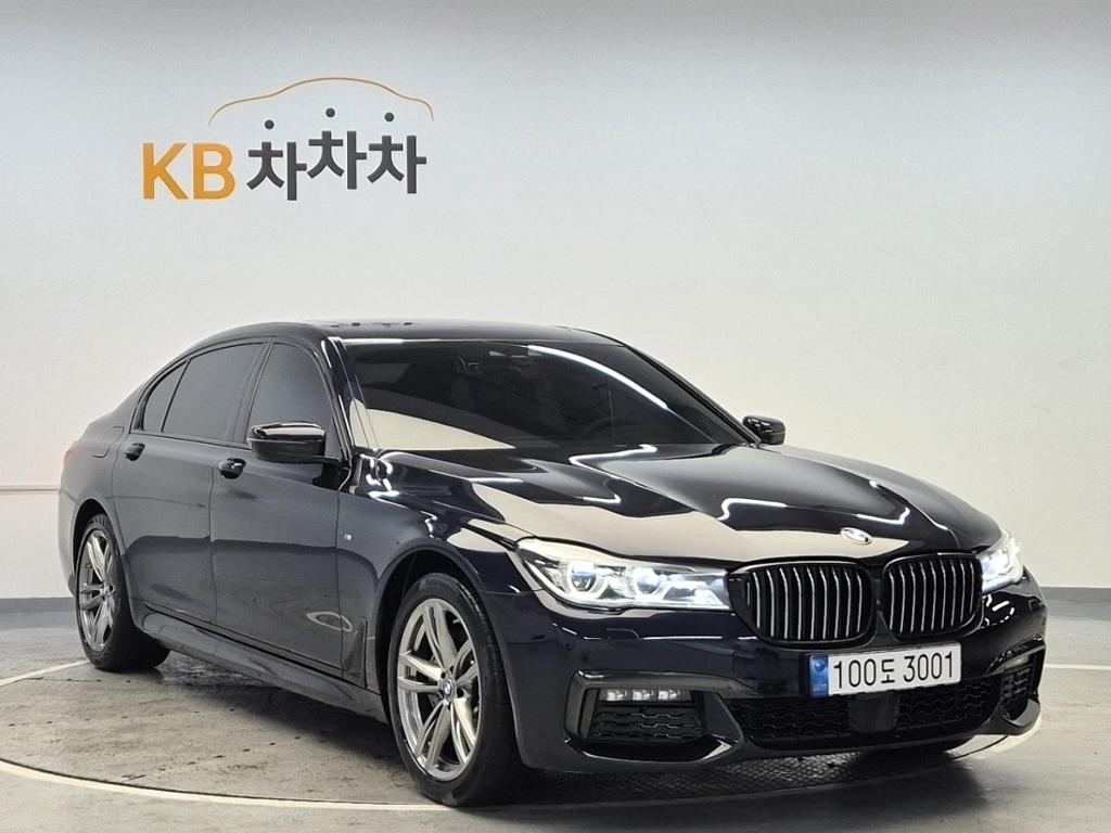 2018 BMW 7 SERIES (6Gen) 