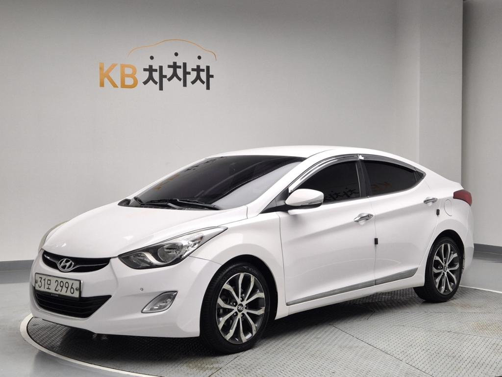 2013 HYUNDAI AVANTE MD 