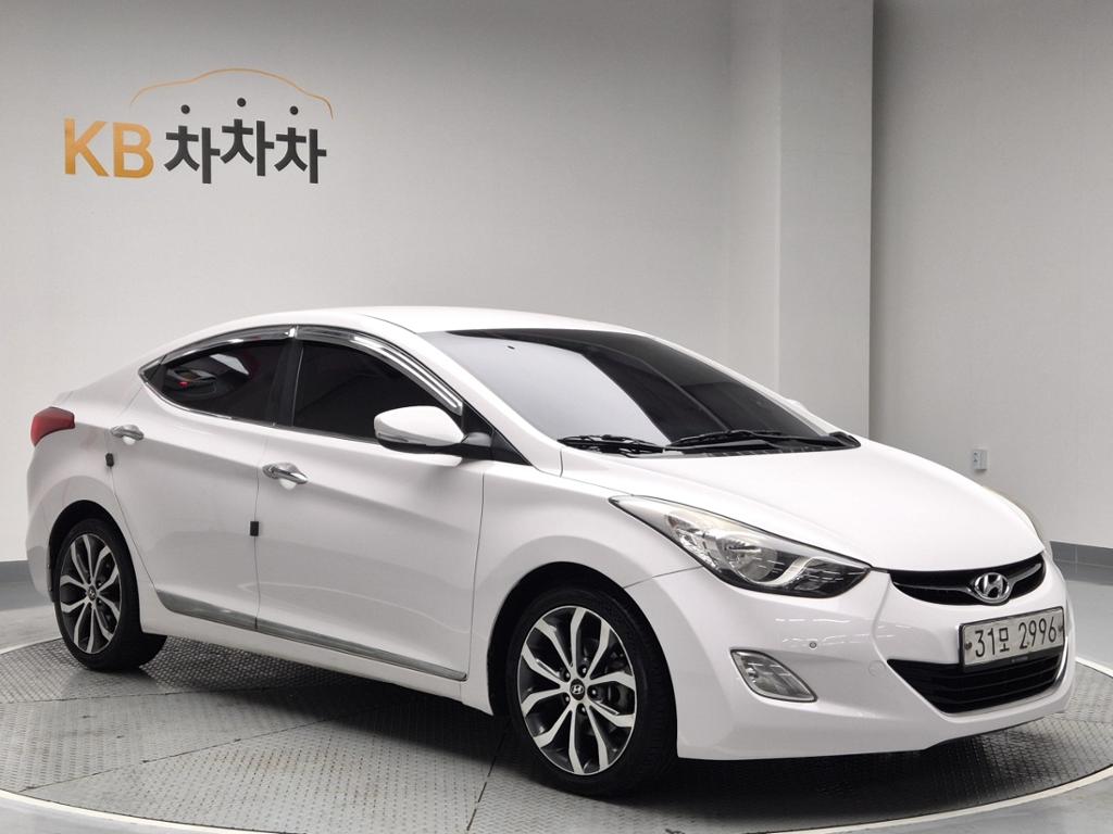 2013 HYUNDAI AVANTE MD 