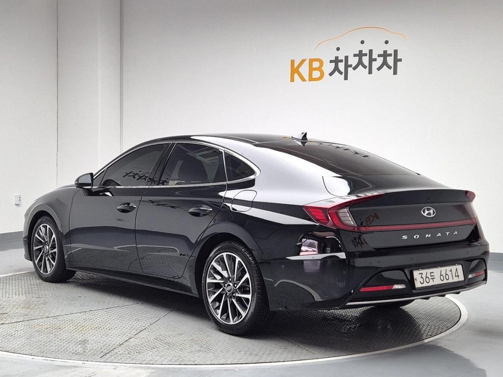 2020 HYUNDAI SONATA (DN8) 