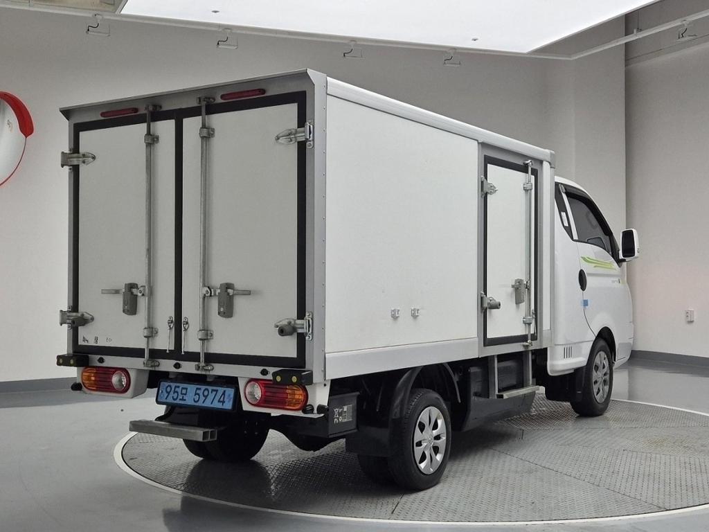 2023 HYUNDAI PORTER II ELECTRIC 