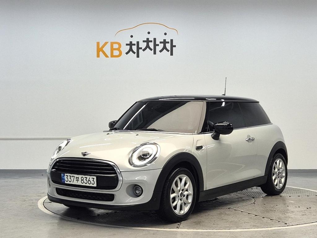 2021 MINI COOPER 
