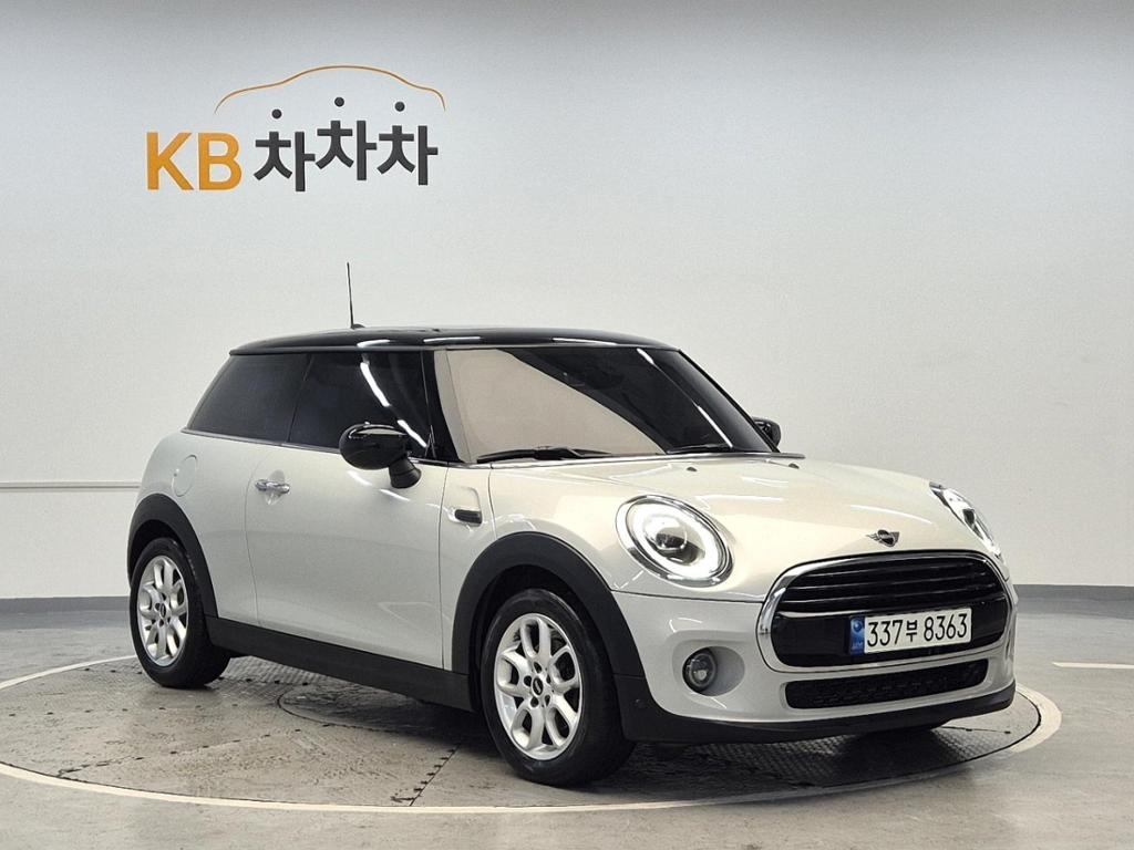 2021 MINI COOPER 