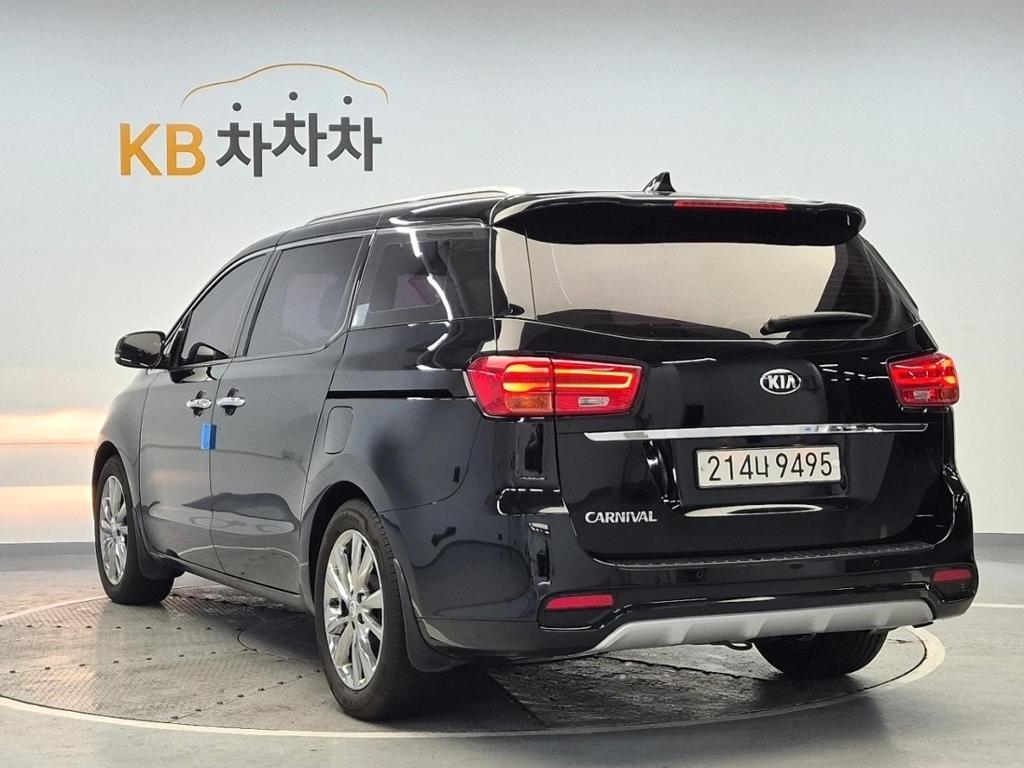 2019 KIA THE NEW CARNIVAL 