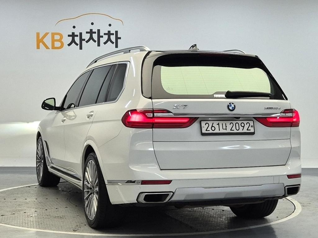 2020 BMW X7 